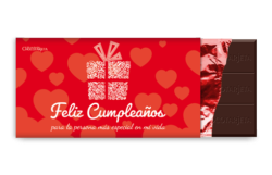 Chocolate con tarjeta de cumpleaños.